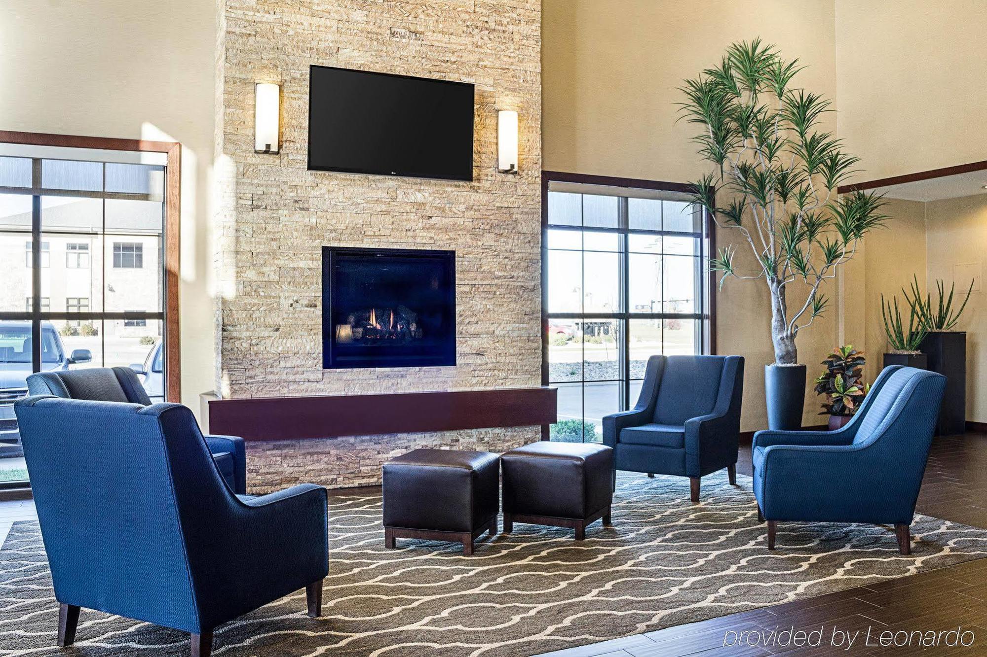 Comfort Suites Medical Center Fargo Exterior foto